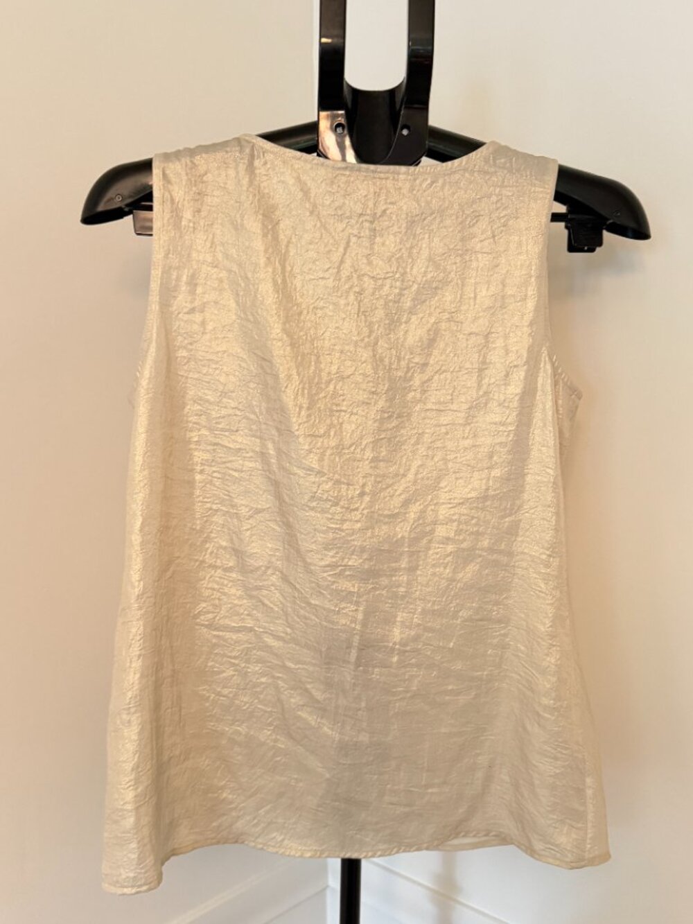Loft Champagne Crushed Shimmer Sleeveless Top Size S - Picture 2 of 3